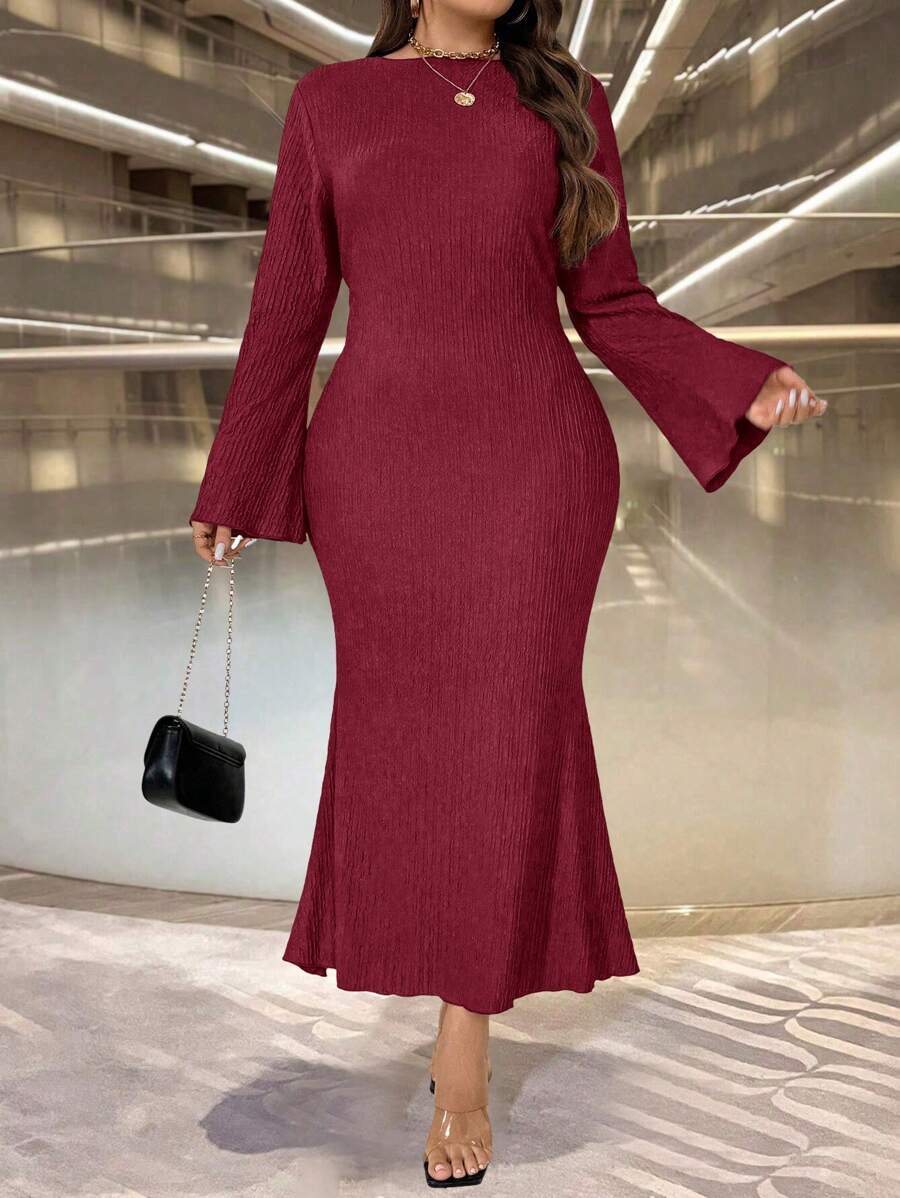 Celure Autumn/Winter New Fashionable Solid Color Slim Fit Mermaid Dress With Round Neck And Flare Sleeves For New Year Clothes Maxi Women Outfit