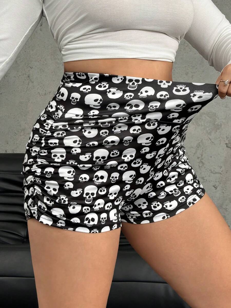 SHEIN EZwear Shorts de talla grande con cintura alta de corte ajustado y estampado de esqueleto