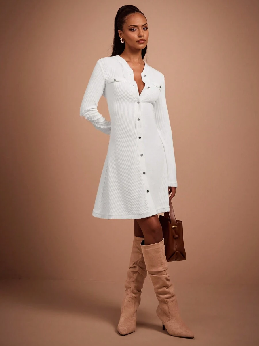 COSMINA Herfst/Winter Vintage Stijl Vrouwen Gebreide Metalen Knoop Beige Korte Trui Jurk