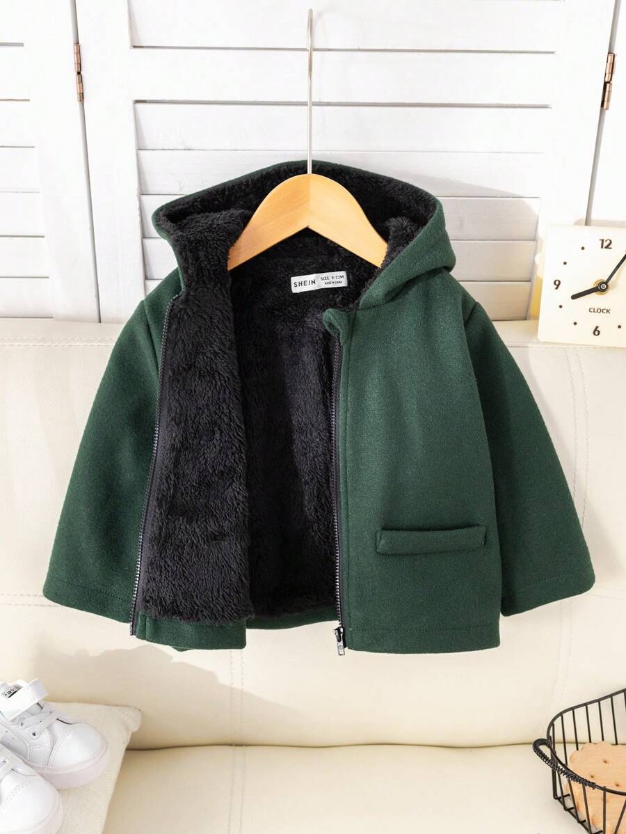 SHEIN Veste à capuche épaisse, style décontracté d'école pour garçon. Convient pour les sorties d'automne et d'hiver, la maternelle
