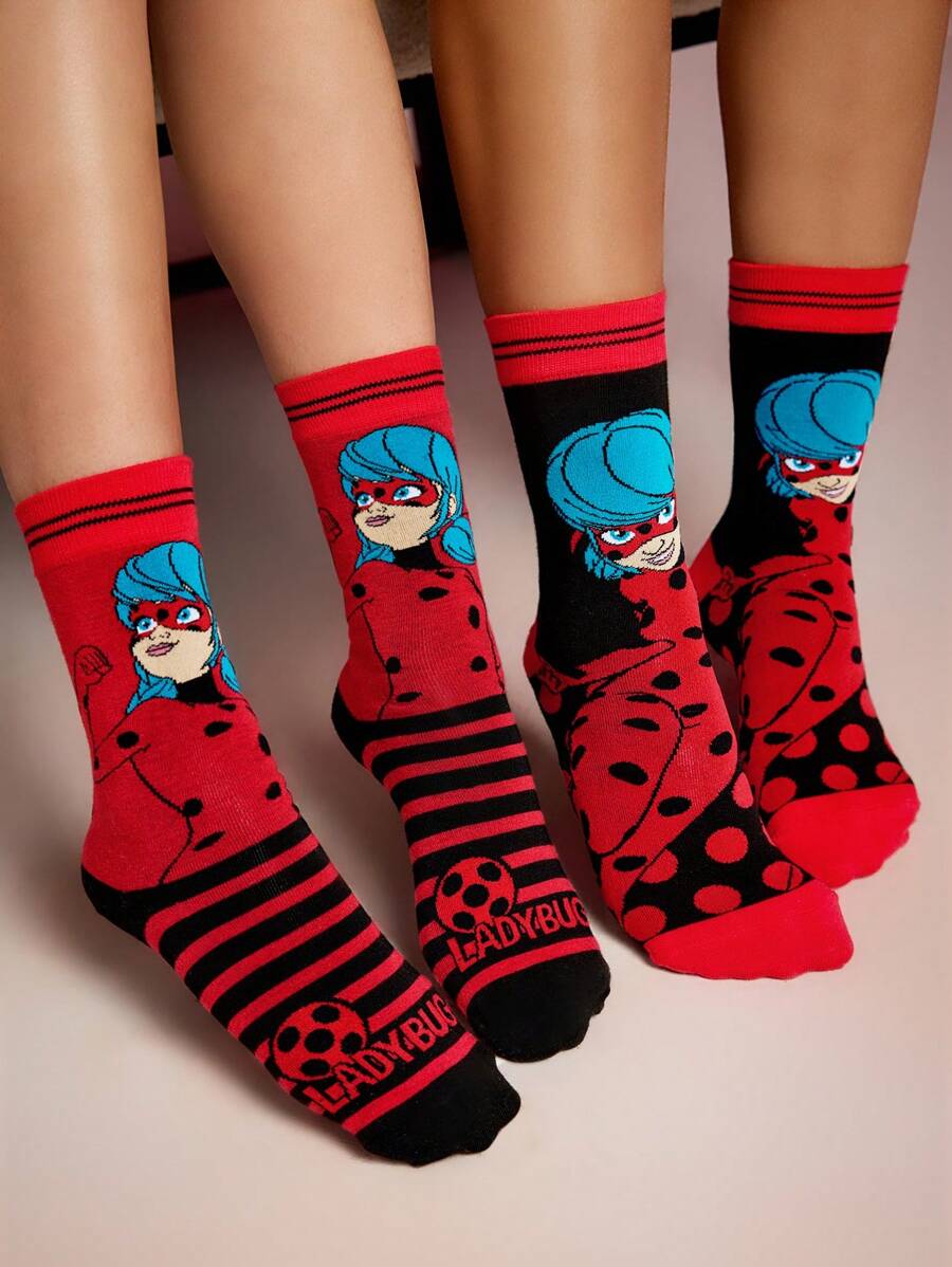 Miraculous Ladybug X SHEIN 2 pares de calcetines con estampado de figuras de dibujos animados y lunares a rayas de medianos para mujeres