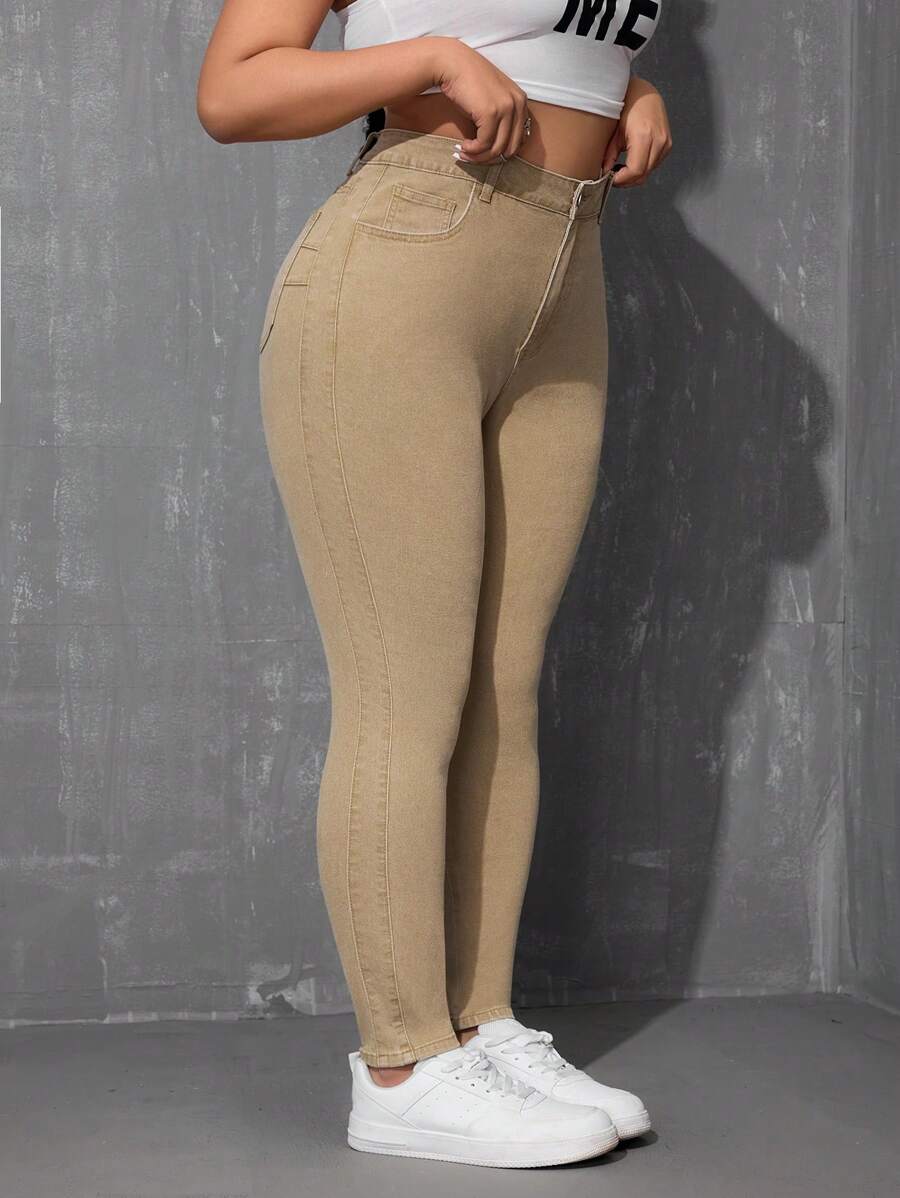 SHEIN EZwear Jeans de corte ajustado de unicolor simple para tallas grandes