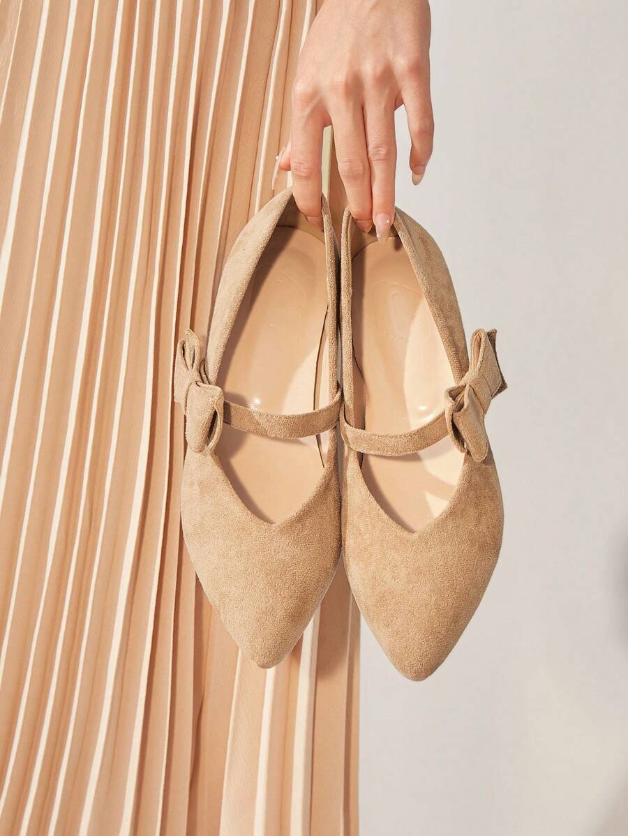 CUCCOO CHICEST Pointed Toe Comfortable Bow Decor Women Flat Shoes For Christmas And New Year Holiday Vibe Fall And Winter Valentines