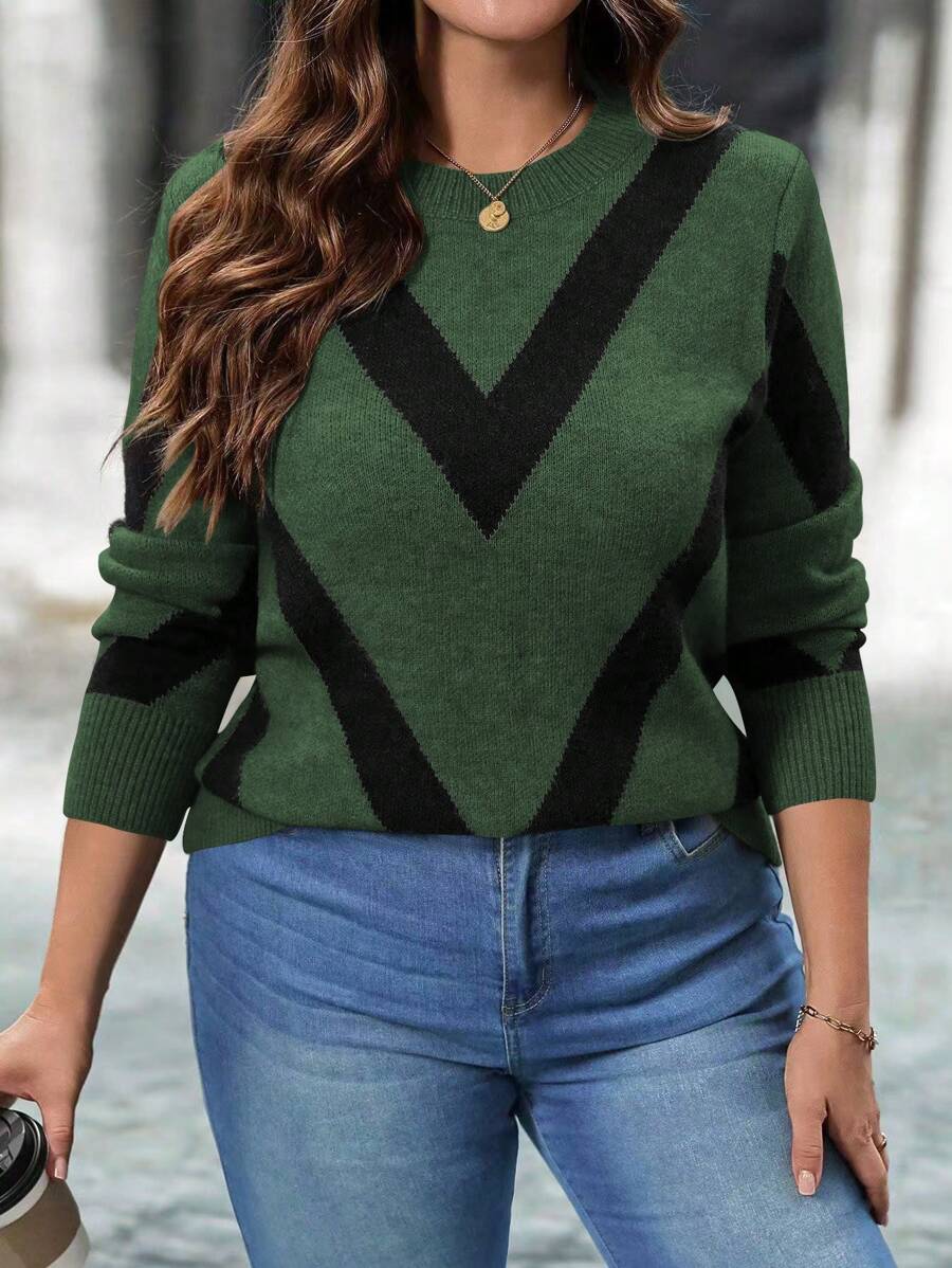 SHEIN LUNE Plus Size Round Neck Long Sleeve Striped Minimalist Casual Top, Everyday Wear