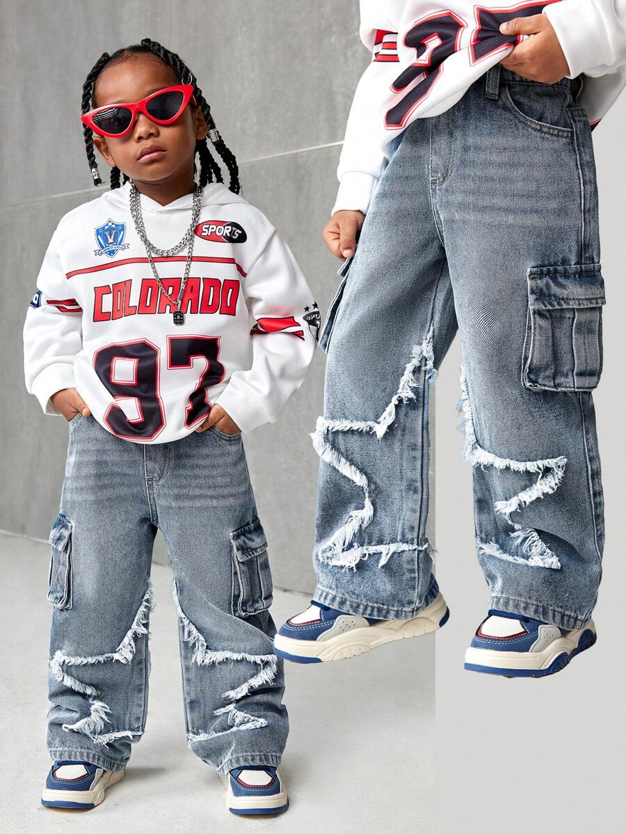 SHEIN X JIMENA & MATEO Young Boys Distressed Fashionable Star Patchwork Retro Loose Fit Blue Jeans With Cargo Pocket,For Kids Fall/Winter Daily Wear Outfits
