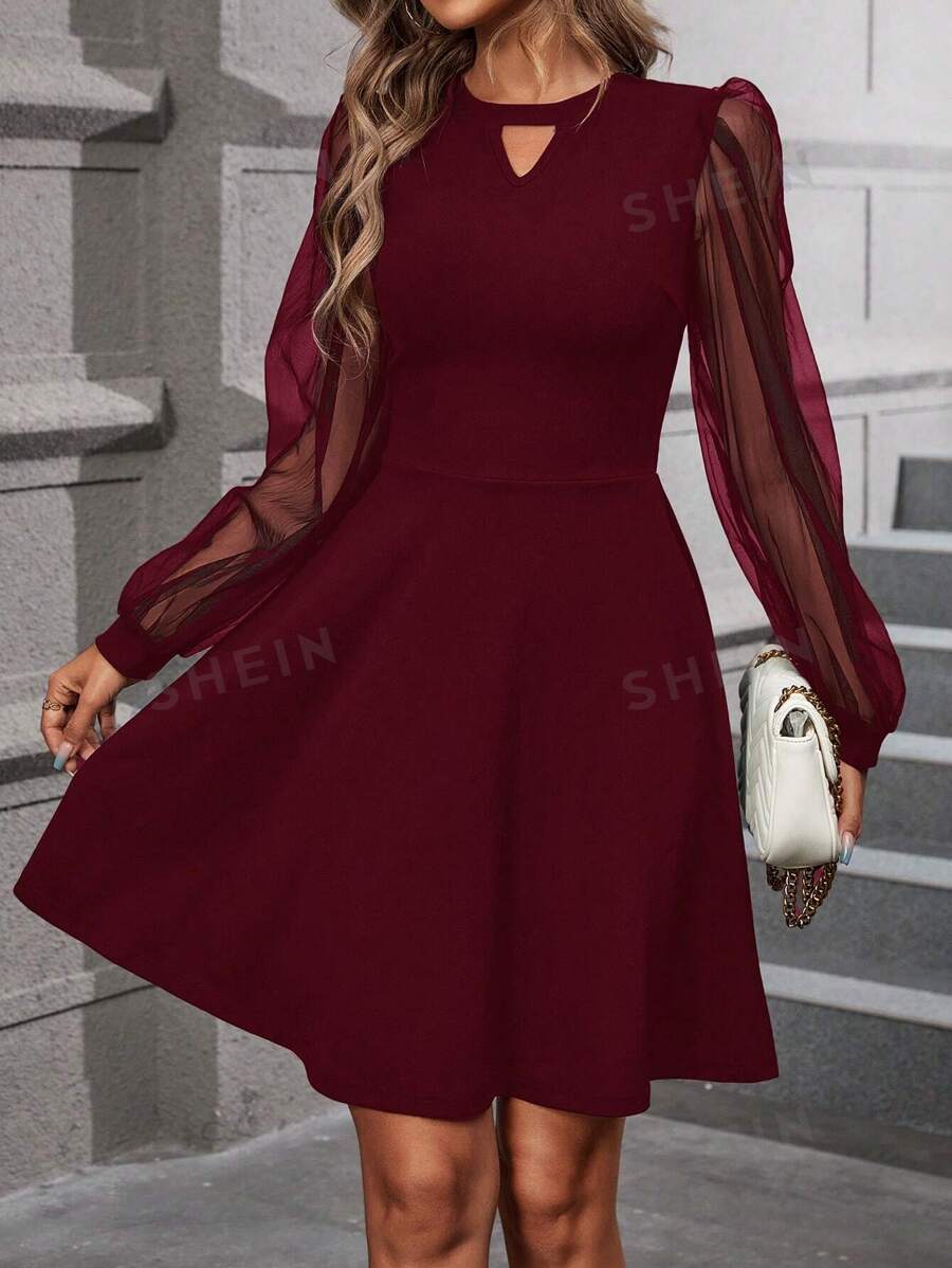 SHEIN Clasi Vestido de ocio de manga larga con cuello de tripulación, contraste de malla y hueco de unicolor para mujer