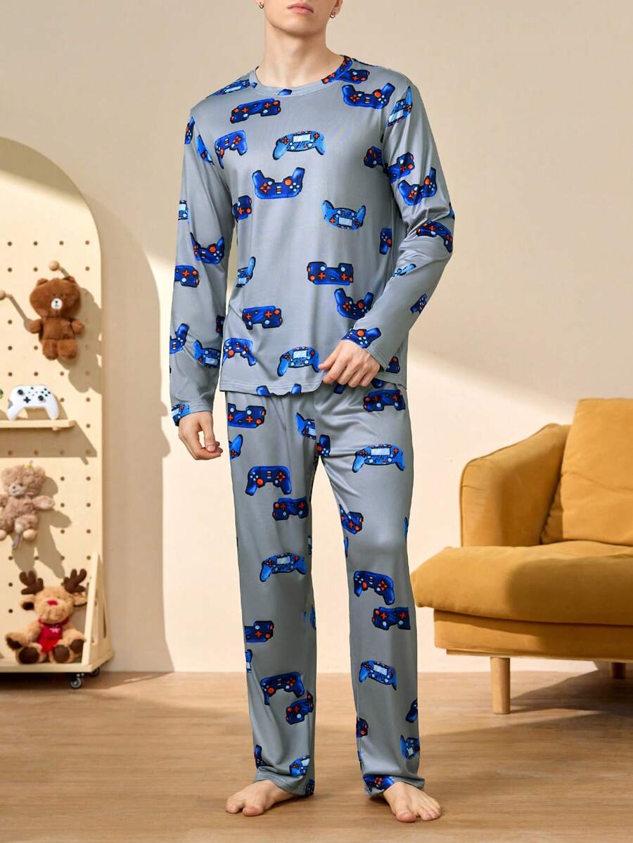 Happy Jammies Set de pijama de 2 piezas con diseño navideño todo sobre todo, con top de cuello redondo de manga larga y pantalón largo para hombre, ropa de estar por casa casual