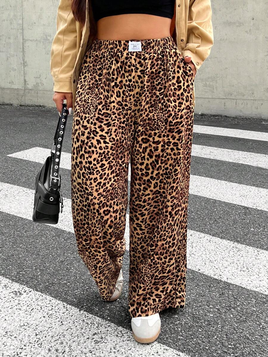 SHEIN EZwear Plus Size Women Leopard Print Woven Fabric Casual Everyday Commuting Versatile High Waist Wide Leg Loose Pants With Pockets