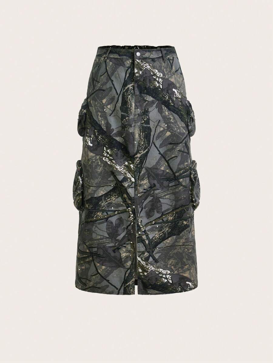 SHEIN Essnce Plus Size Casual Loose Cotton Camo Print Denim Skirt