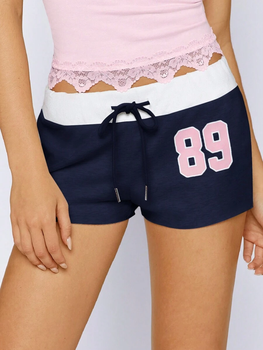 SHEIN EZwear Granatowe super krótkie spodenki z ozdobnymi literami, letnie, swobodne