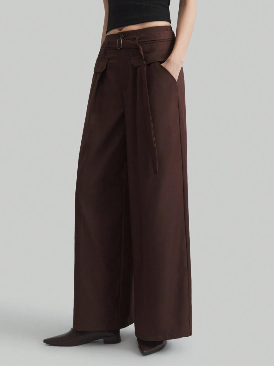 Ontre Pantalon vintage style urbain à jambes larges, taille haute avec ceinture et design de poches à rabat, marron, printemps/été pour femmes