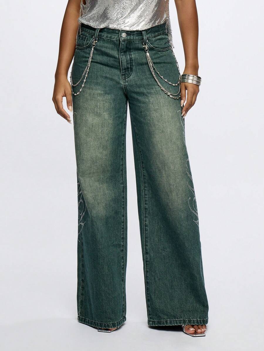 SUMWON WOMEN Rhinestone Oversized Washed Jeans