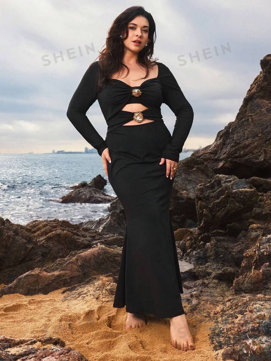 SHEIN VCAY Vestido negro de mujer de talla grande con escote cruzado, calado, decoración de metal con flores 3D, sin mangas, bajo con cola, para graduación, fiesta, playa, vacaciones