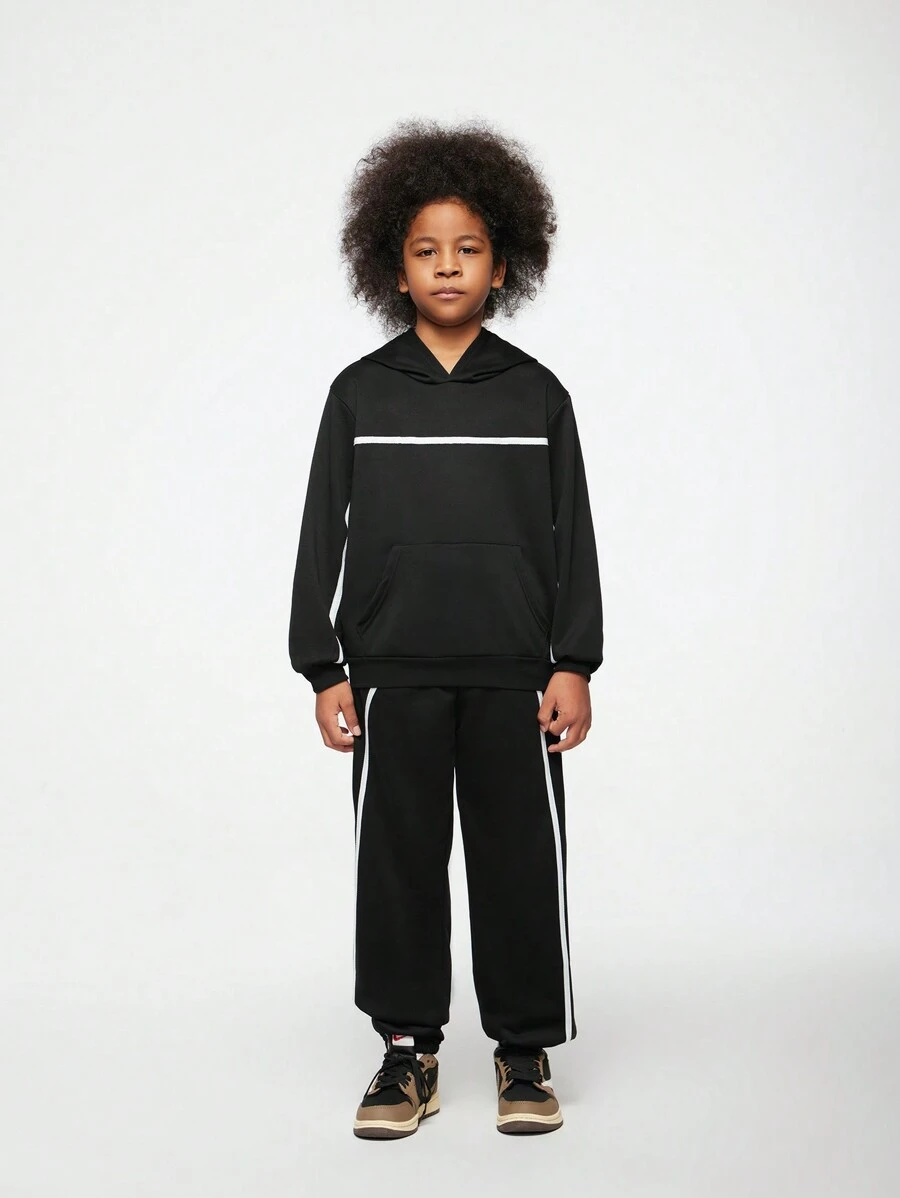 SHEIN Conjunto informal de estilo callejero para niño preadolescente con sudadera con capucha y pantalones con cordón en la cintura
