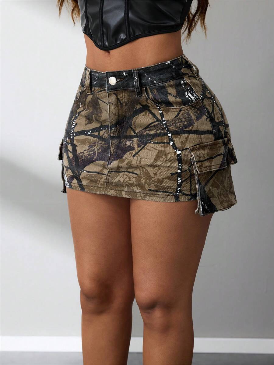 SHEIN SXY American Camouflage Casual A-Line Mini Denim Skirt, Stylish Skinny Fit For Women, Spring/Autumn