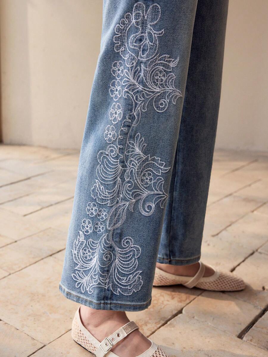 MOTF PREMIUM FLORAL EMBROIDERED STRAIGHT LEG JEANS,SPRING/SUMMER