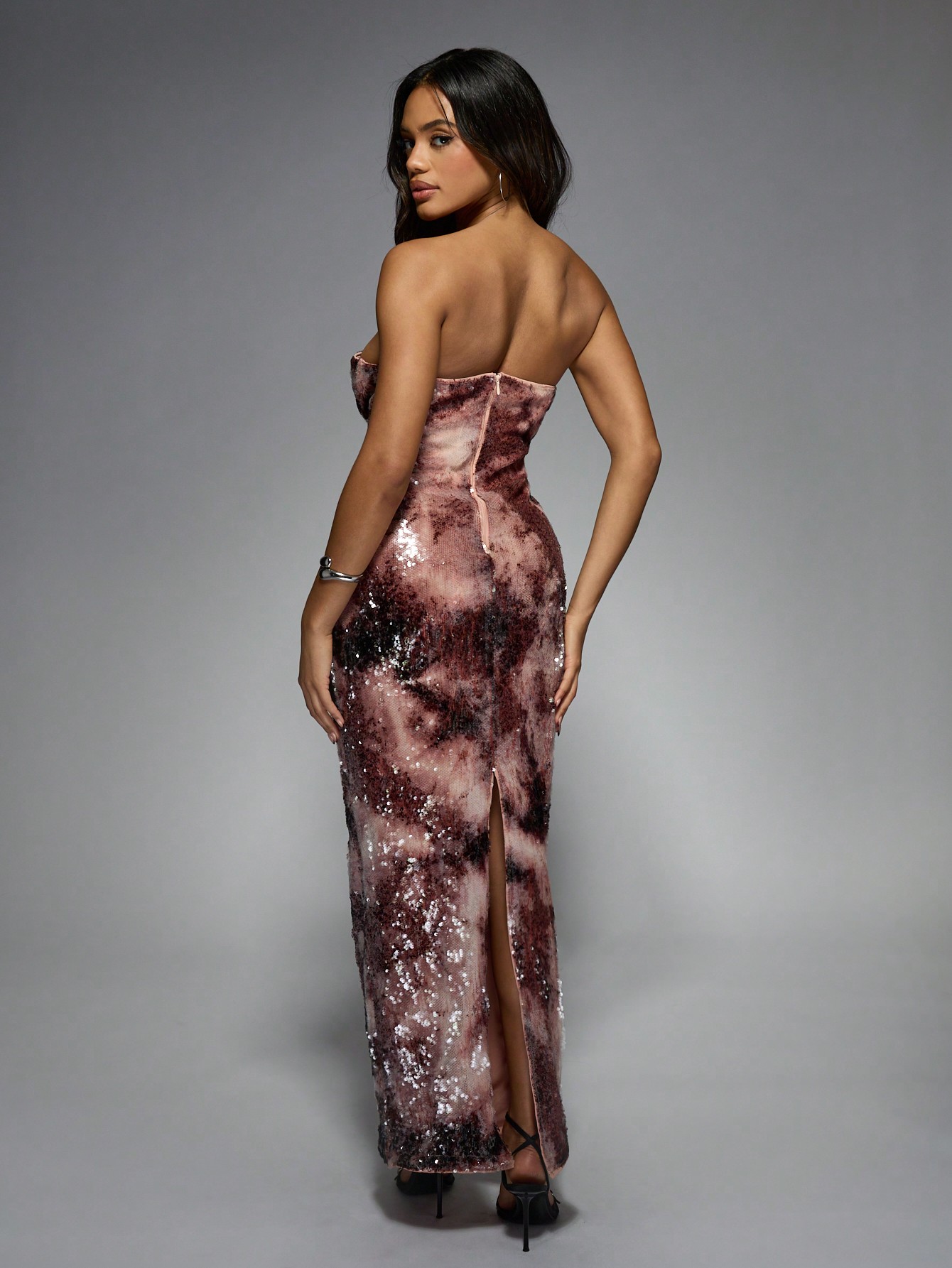 MISSGUIDED カットアウトディテールのスパンコールギャラクシー