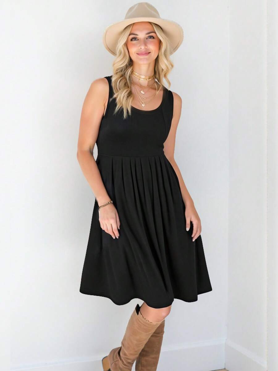 Wildy Women's Solid Color Pleated Sleeveless Dress