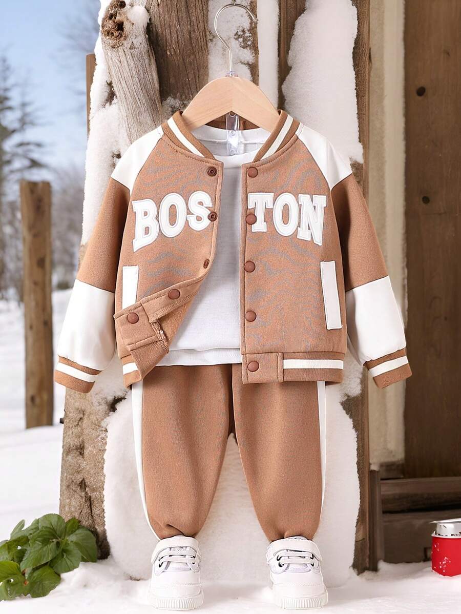 SHEIN Juego de 2 piezas para bebé niño/niña: Chaqueta de felpa de punto y pantalones, color marrón/blanco, diseño deportivo de béisbol con bordado de letras a juego, diseño de parches casual, adecuado para otoño/invierno
