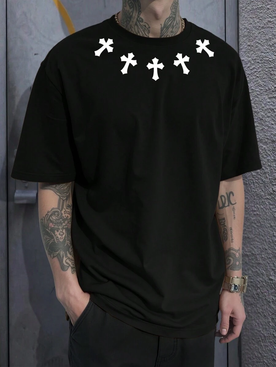 Manfinity LEGND Camiseta casual de cuello redondo con estampado de cruz para hombres