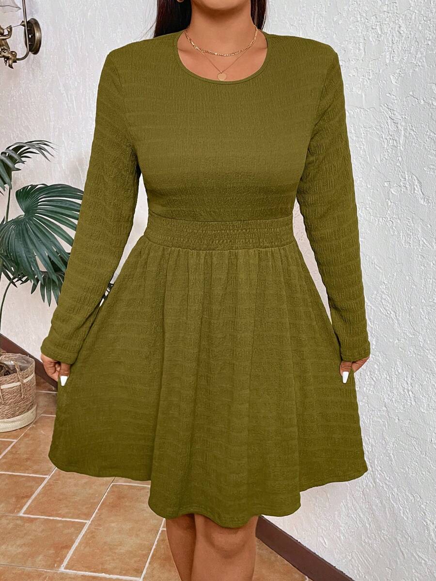 SHEIN VCAY Vestido de punto texturizado de manga larga, cuello redondo y unicolor, talla grande