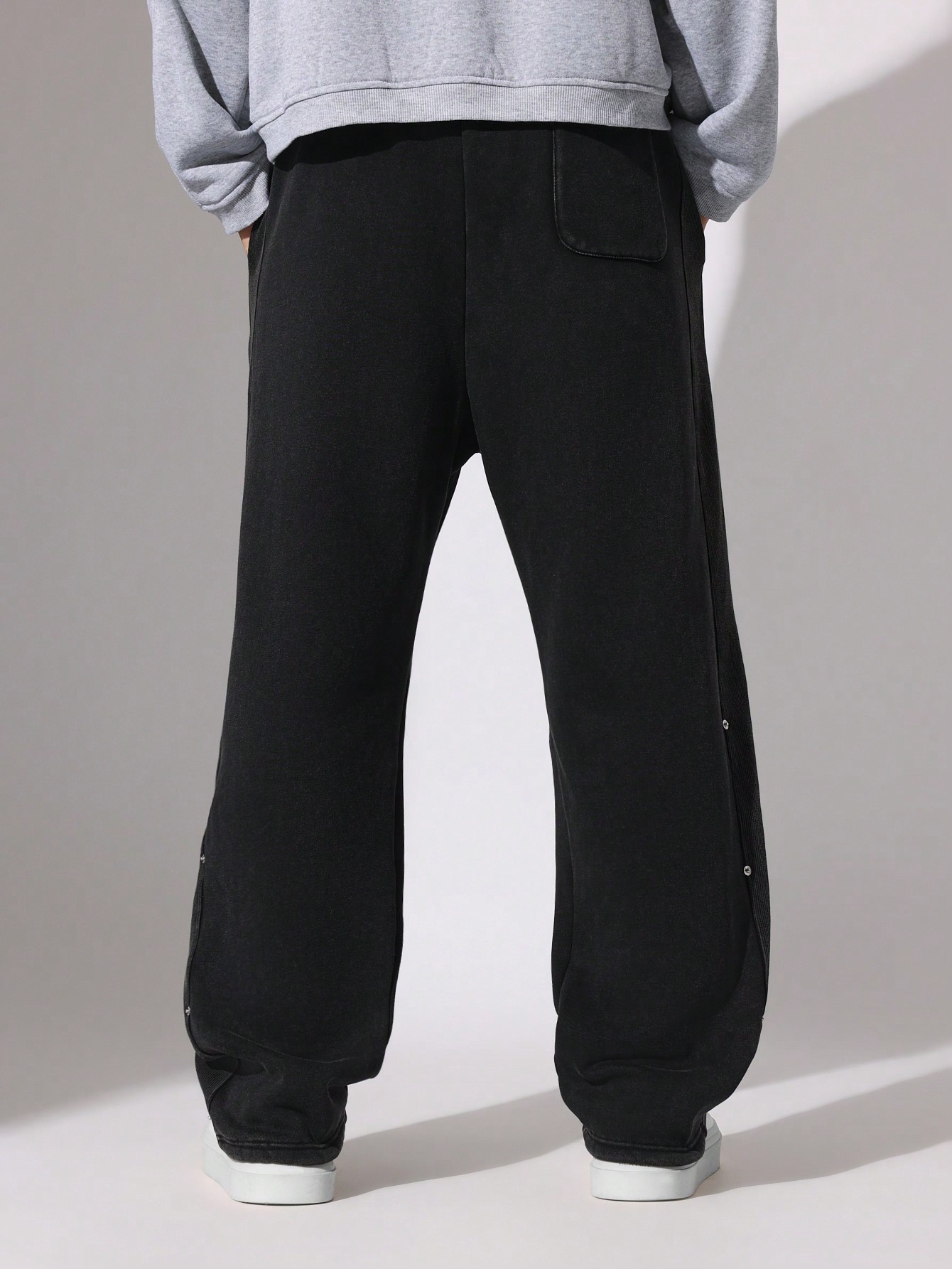 ◆SUNDAYOFFCLUB◆ Side snap button wide pants Shadow Pants Sweatpant With Gothic Logo Embroidery Side Button Snaps
