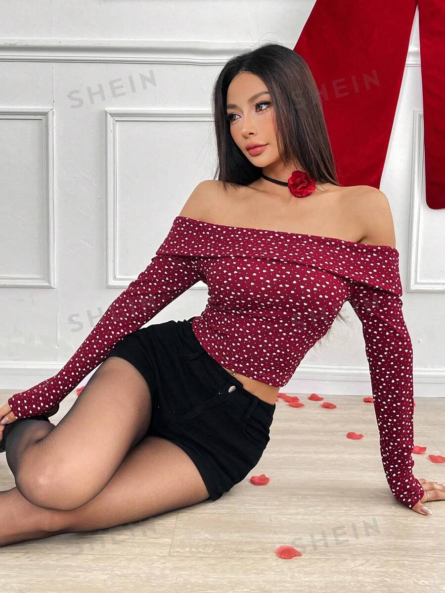 SHEIN Essnce Blusa elegante de un solo hombro con forma de corazón roja para día de San Valentín, de manga larga, ajustada, con hombro descubierto, para primavera y otoño