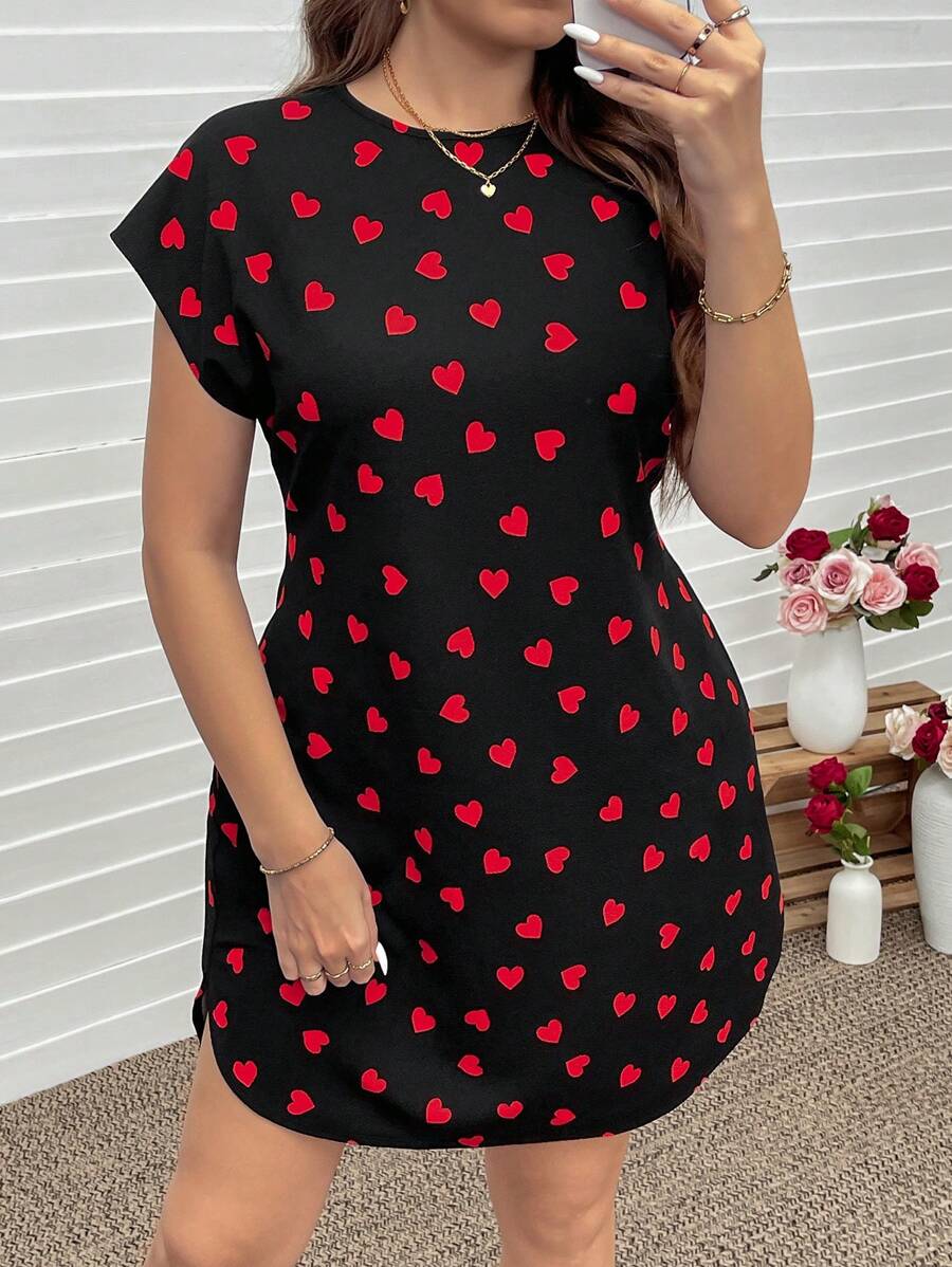 SHEIN LUNE Plus Size Sleeveless Casual Everyday Dress, Simple & Fashionable Strapless Dress New Years Dress Women Valentines Spring Clothes Summer Clothes Spring Outfits For Women Vacation Outfits Woman