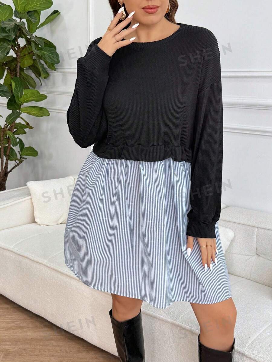 SHEIN Frenchy Vestido informal para mujer talla grande con cuello redondo, empalmado de tela, azul marino en la Top con empalmado de rayas azules en el ruedo, vestido de moda y cómodo para tallas grandes