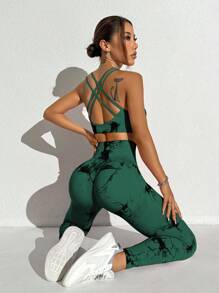 Verde escuro