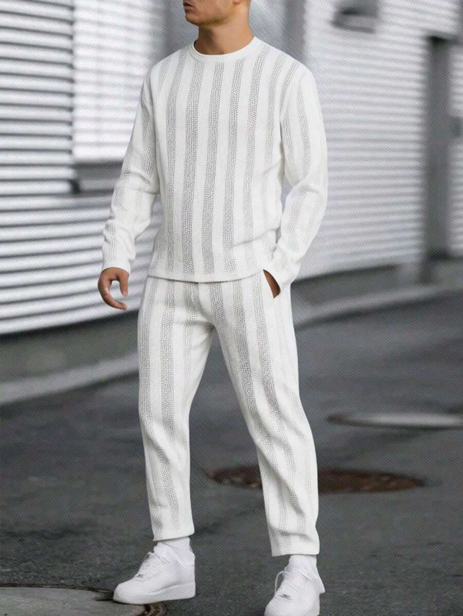 Manfinity VCAY Men 2 Pieces Christmas Set, Relaxed Fit Knit Long Sleeve T-Shirt And Elastic Waist Straight Leg Pants Outfit