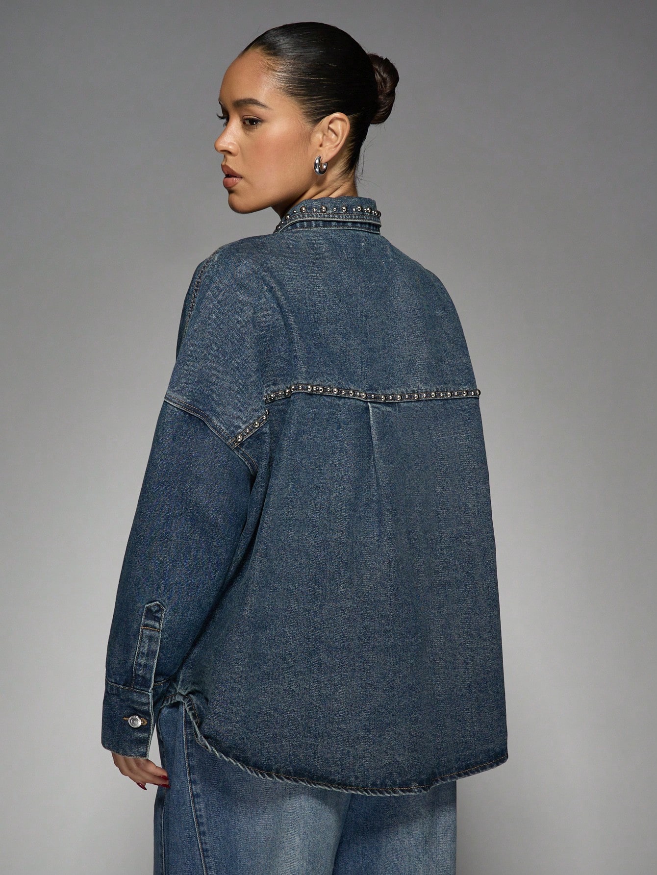 Studded Oversized Vintage Denim Trucker Jacket｜MISSGUIDED