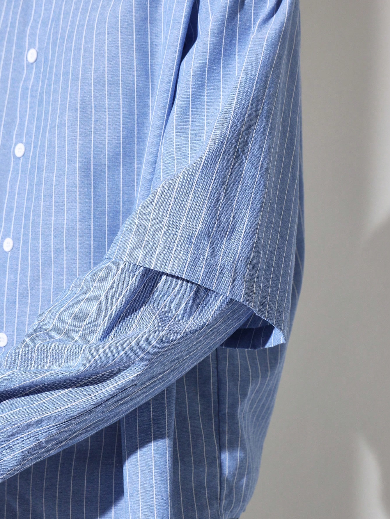 Layered Sleeve Button Down Collared Shirt｜Sumwon