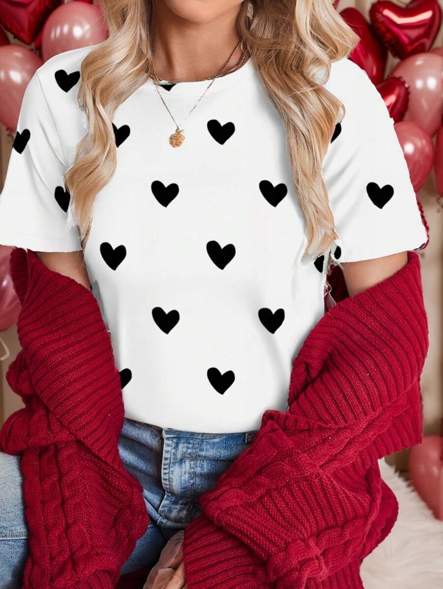 SHEIN LUNE Camiseta suelta de mujer de manga corta con cuello redondo, gráfico simple de corazón en blanco y negro, para el Día de San Valentín