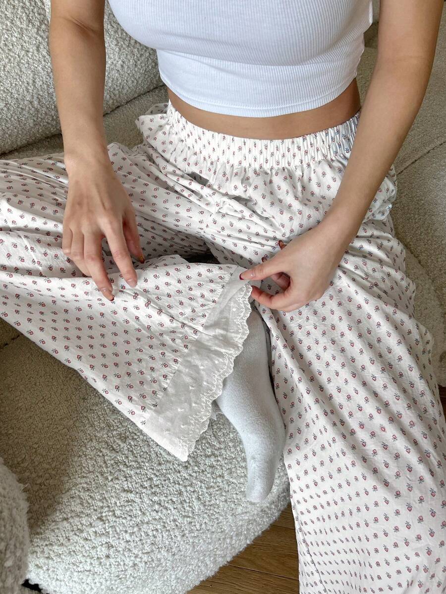 DAZY Ditsy Floral Loose Comfortable Women's Pajama Bottoms