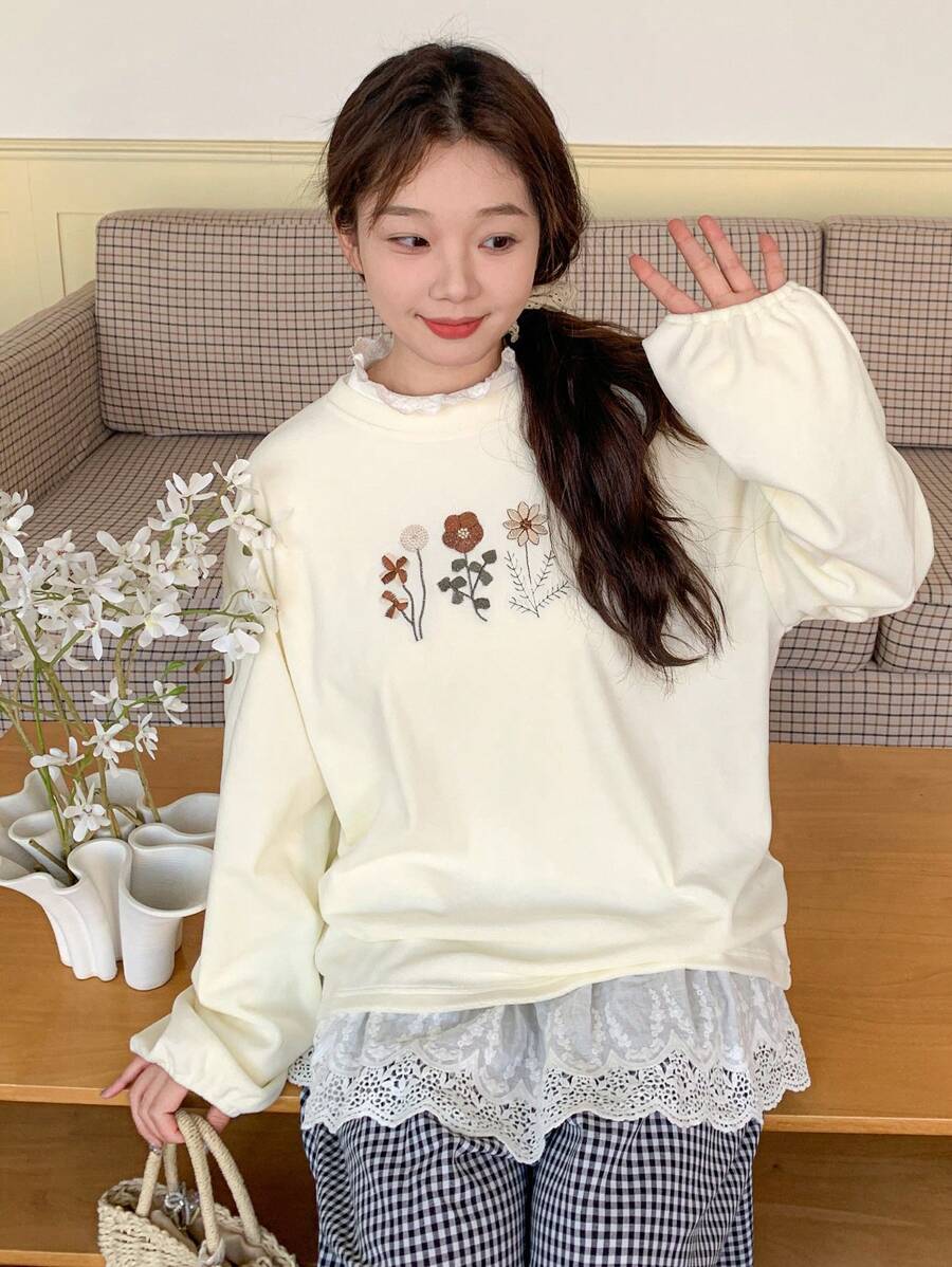 FRIFUL Women's Round Neck Long Sleeve Floral Embroidered Print T-Shirt, Autumn