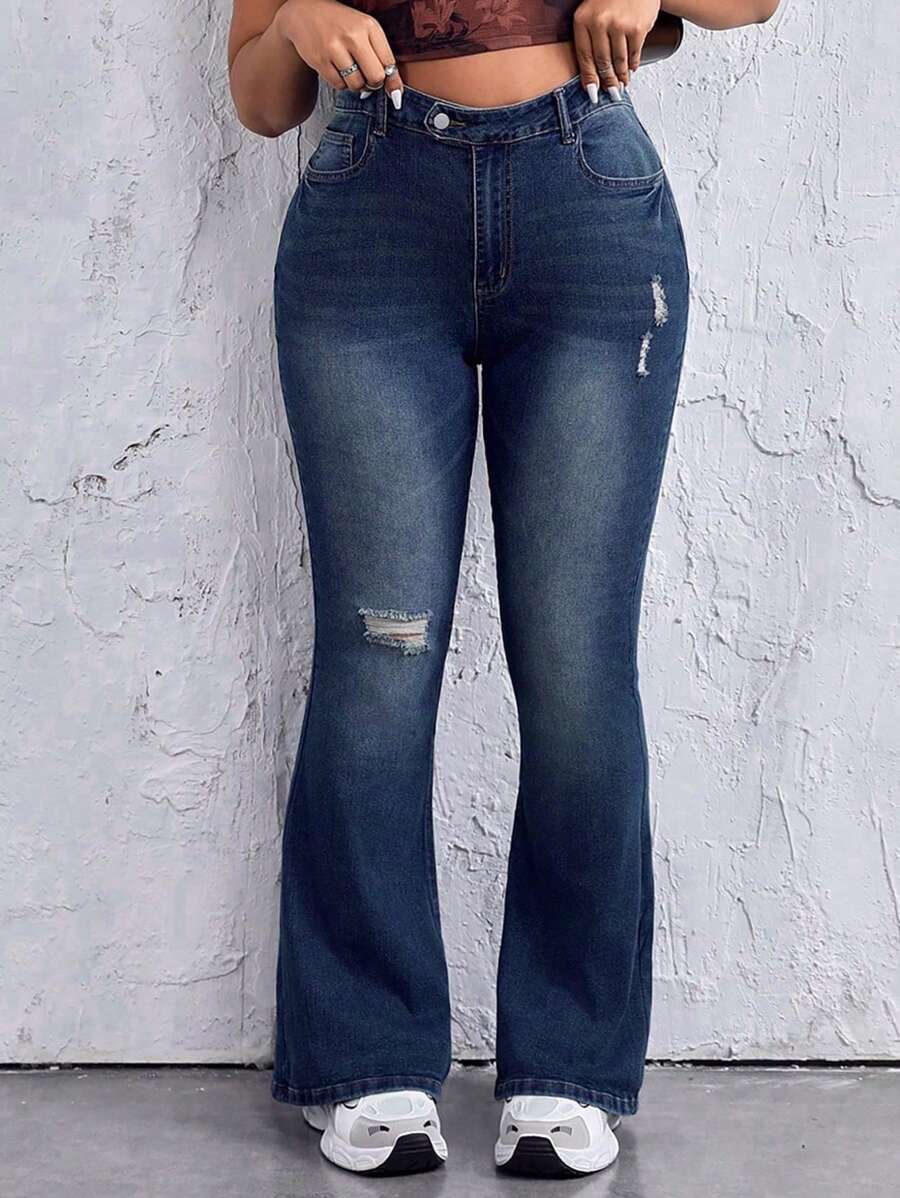 SHEIN EZwear Plus Size Women Pocket Distressed Flare Jeans