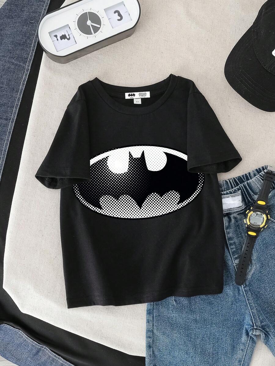 BATMAN X SHEIN Young Boy Casual Bat Print Short Sleeve Round Neck T-Shirt, Suitable For Summer