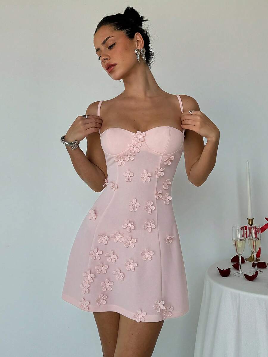 Aloruh Vestido camisero ajustado con detalles de pequeña copa, escote con adorno floral, corte evasé, en color rosa pálido. Vestido elegante para mujer, apropiado para uso en resort, verano