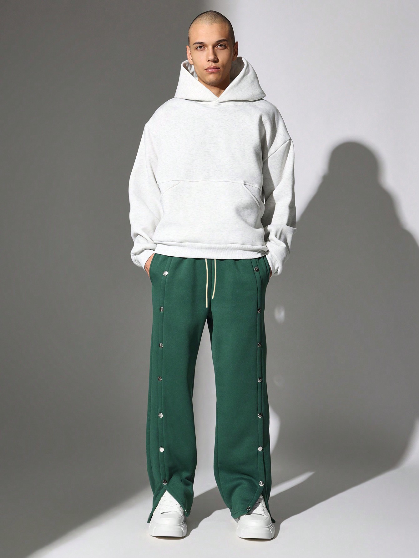 【SATIIIZ】Forman Snap Pintuck Training Pants SATiiiZ(サティーズ)のメンズ スウェットパンツ 人気アイテム