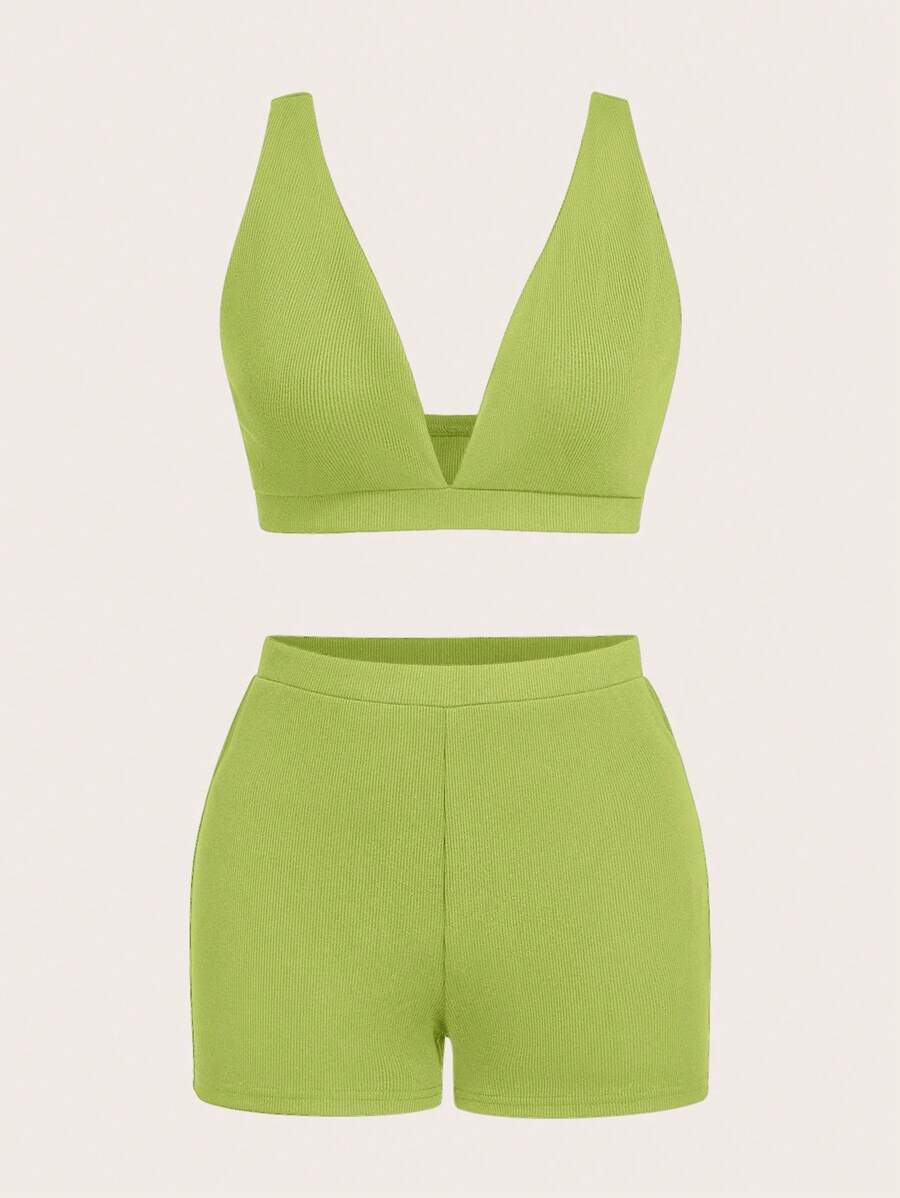 Slaydiva 2024 New Arrivals Spring/Summer Women 2pcs Outfit Sleeveless Tight Crop Top And Shorts Set