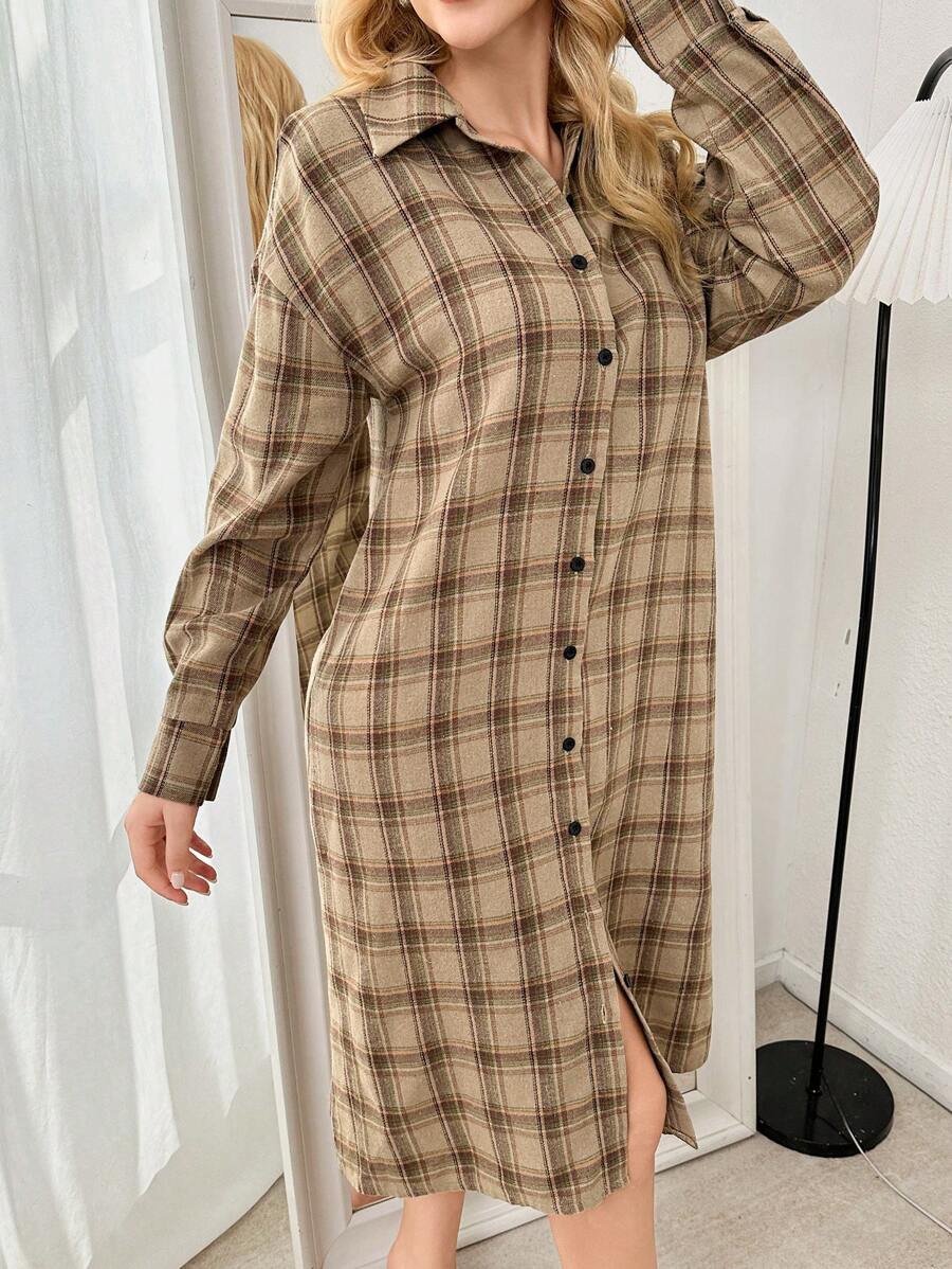 Chemise de nuit à manches longues avec col à carreaux