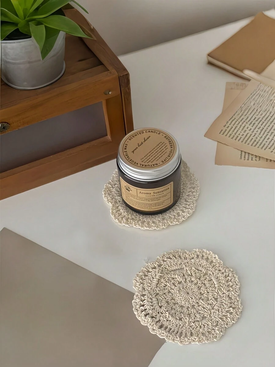 SHEIN 3 pièces Dessous de plat ronds au crochet en dentelle, sets de table pour vaisselle, tasses, bols, décoration de salle et fond photo. Dessous de plat ronds au crochet en dentelle de couleur blanche