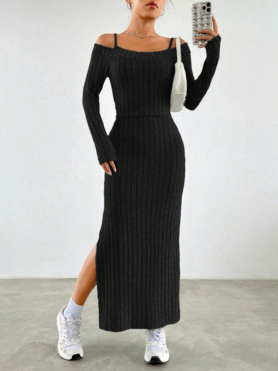 SHEIN Conjunto informal de 2 piezas para adolescentes: Camiseta de cuello redondo de manga larga a rayas Off Shoulder y Vestido tipo Camiseta de punto