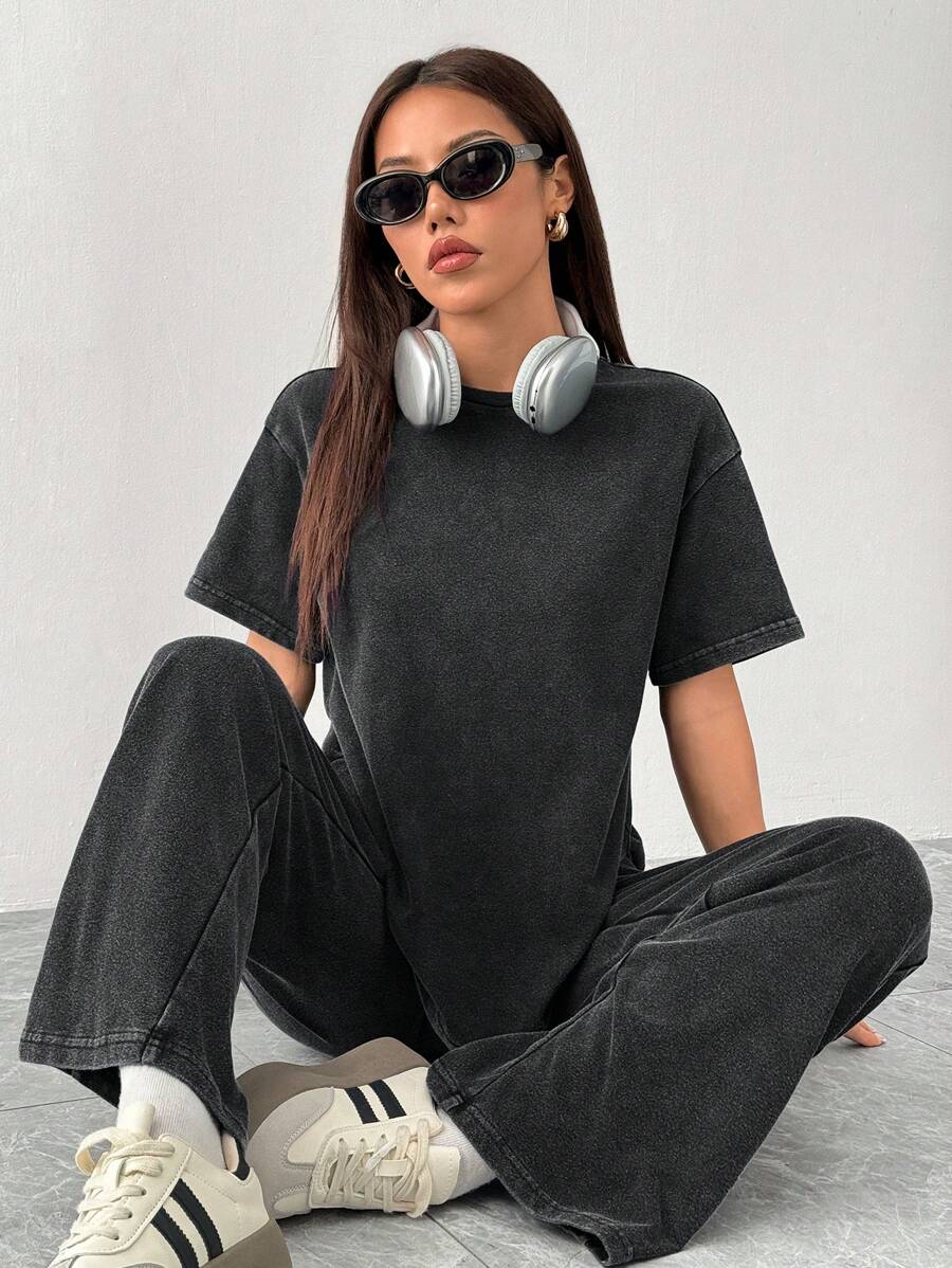 SHEIN PETITE Spring And Summer Home Casual Round Neck Short-Sleeved T-Shirt + Straight Trousers, Old Washed, Fried Snowflakes Loose Suit