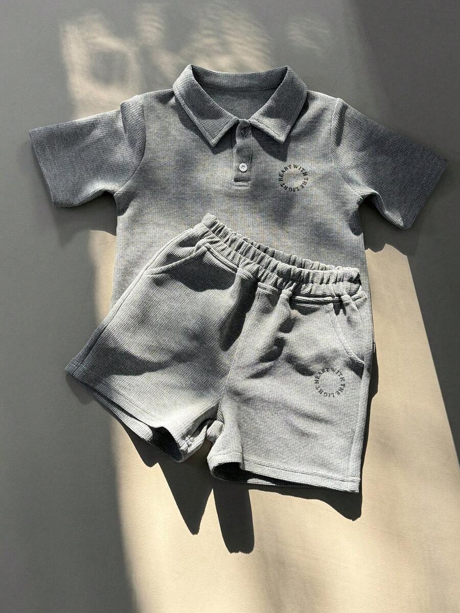 DAZY Conjunto de 2 piezas para niños pequeños, camisa tipo polo de manga corta y unicolor, y shorts