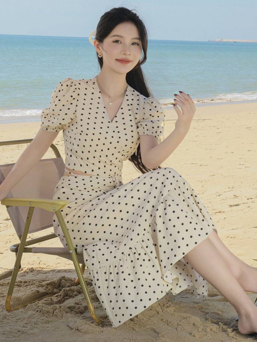 DAZY Women's 2 Pieces Set: Polka Dot V-Neck Puff Sleeve Cropped Blouse And Ruffle Hem Skirt
