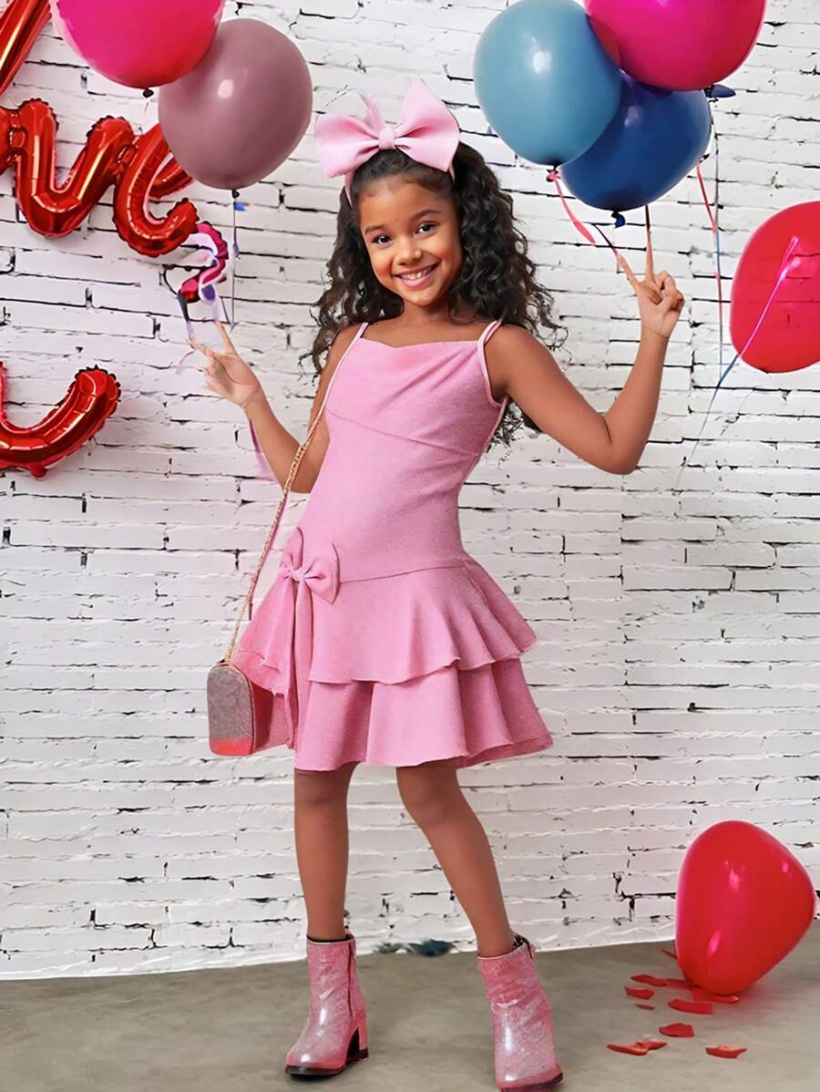 Vestido informal de color rosa liso con detalles de lazo y tirantes de espagueti minimalista, adecuado para el tiempo libre y vacaciones, cumpleaños, para niñas preadolescentes