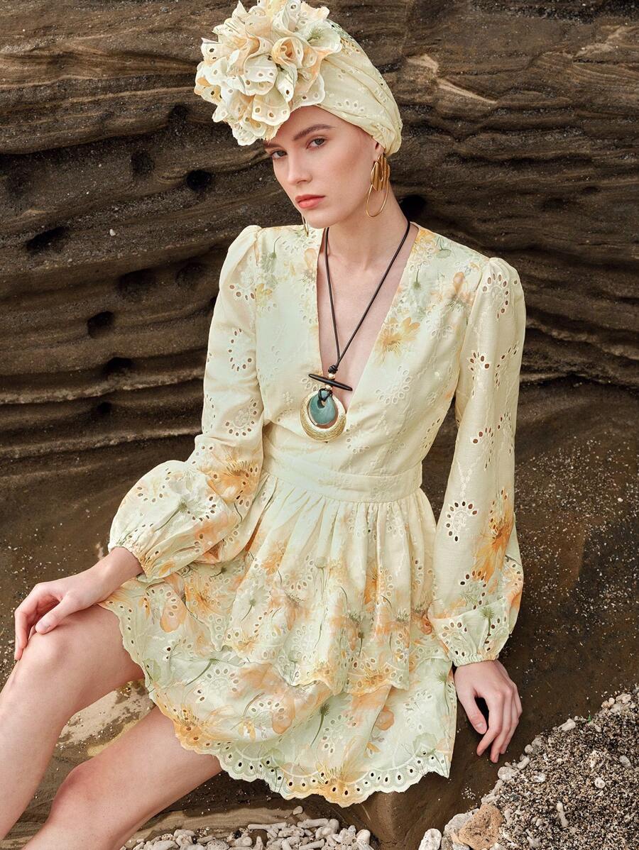 Anewsta Vintage French V-Neck Short Ditsy Floral Dress, Slimming