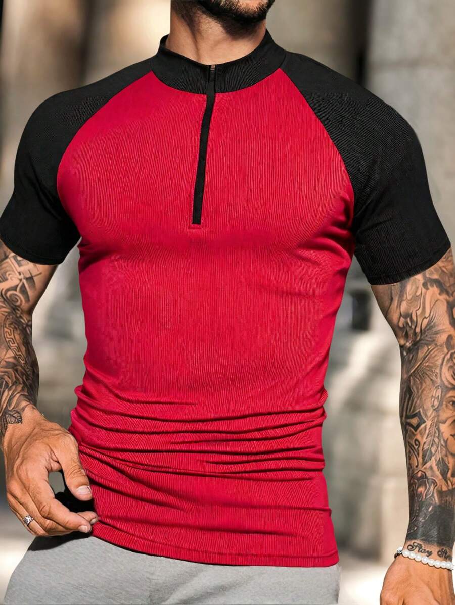 Manfinity Homme Men's Casual Color Block Patchwork Stand Collar Short Sleeve T-Shirt,Men's Casual Daily Multifunctional INS Geometric Texture Jacquard Style, Fashionable Men's Clothing, Gifts For Husband And Boyfriend, Sports Comfortable Elastic Fabric, Ultra Low Price High-End Luxury Fabric Texture, Unique Design, Outdoor Travel, Commuting To Work, INS Versatile Item, Black And Red Color Block , Zipper Style